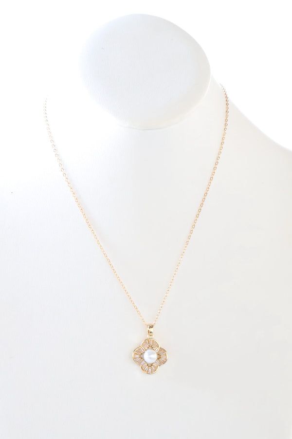 Flora Gold/Pearl Flower Necklace