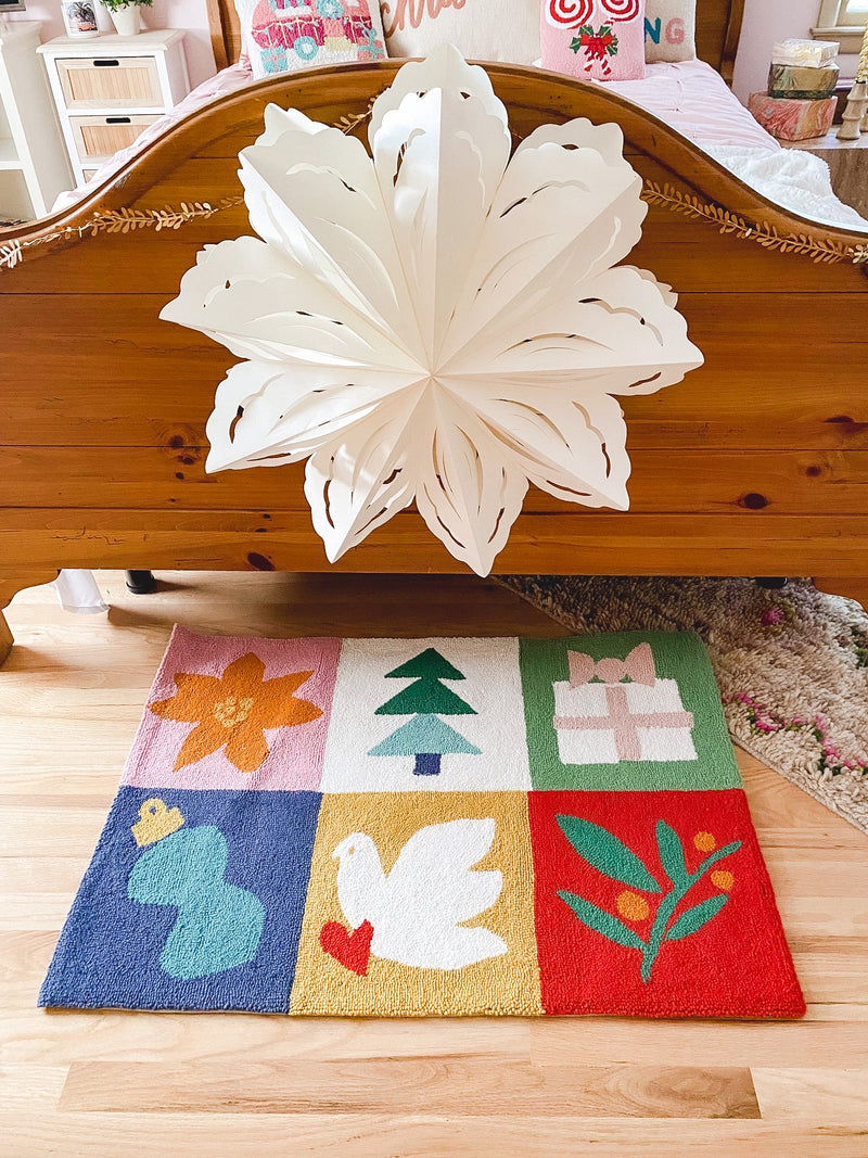 Holiday Icon Grid Hook Rug